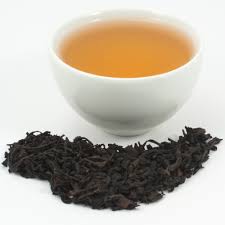 Ζυμωνομμένο καπνώές τσάι Lapsang Souchong, μαύρο τσάι Lapsang Souchong με Pinewood την ξηρότητα