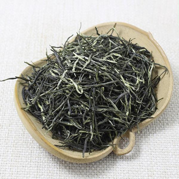 Τσάι Xinyangmaojian επαρχιών Henan, ελαφρώς σκούρο πράσινο φρέσκα πράσινα φύλλα τσαγιού
